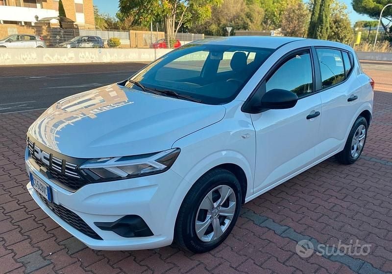 Usata Dacia Sandero Acces 91 CV (66 kW) 2024 Bianco Berlina