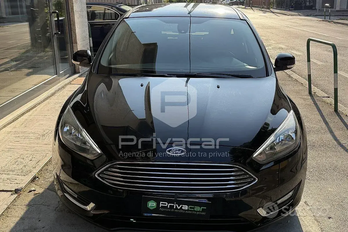Usata Ford Focus S 120 CV (88 kW) 2016 Nero Station wagon