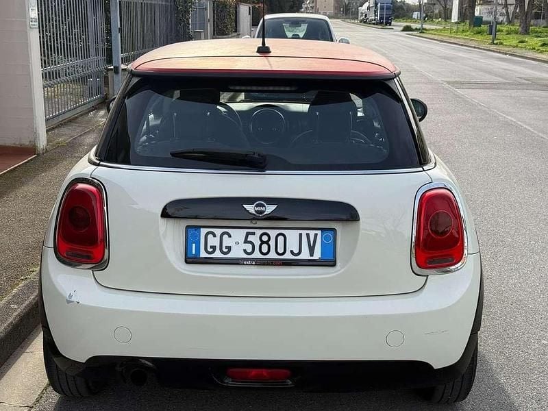 Usata Mini ONE 75 CV (55 kW) 2016 Bianco Utilitaria