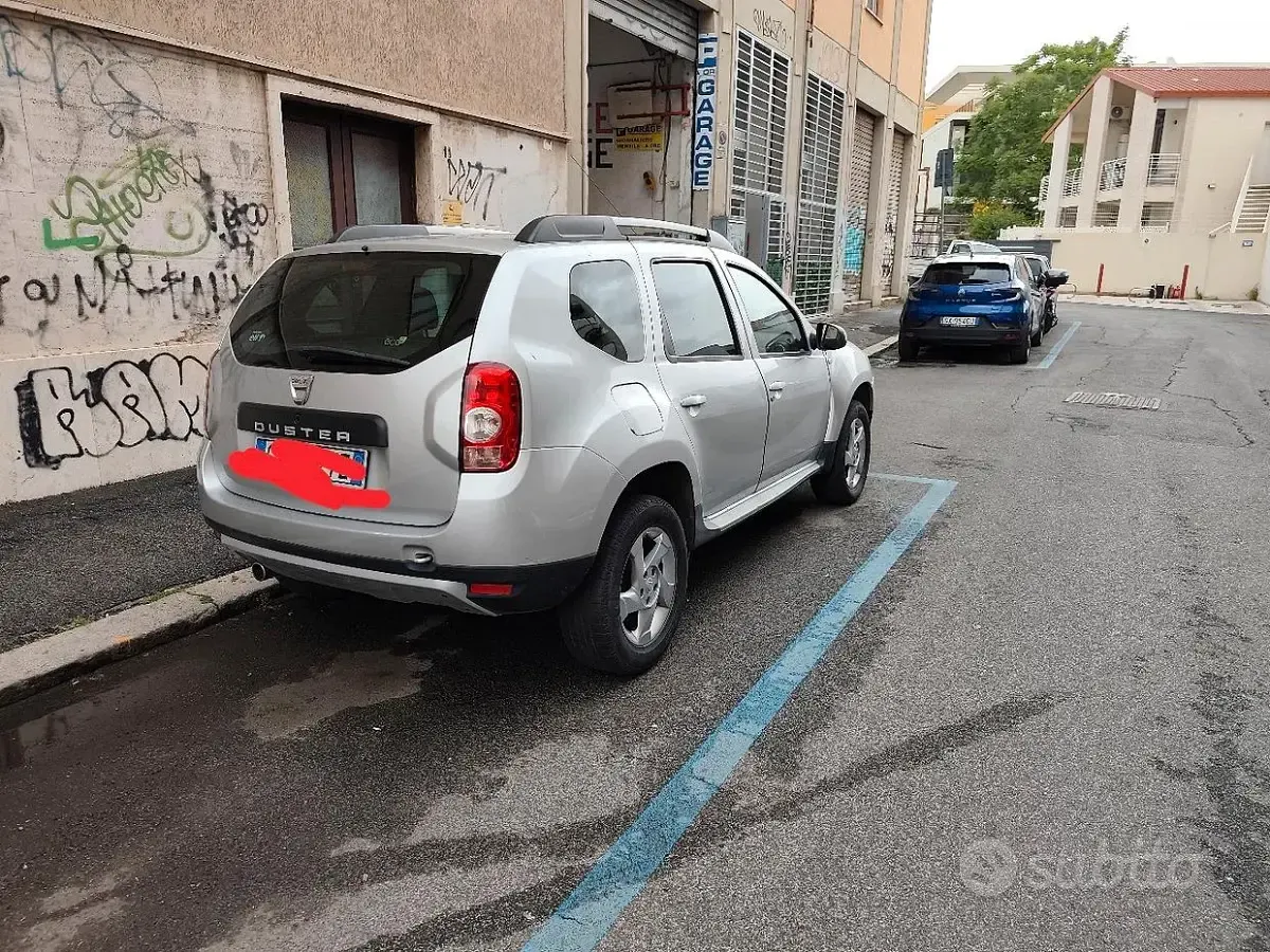 Usata Dacia Duster Lauréate 107 CV (78 kW) 2013 SUV