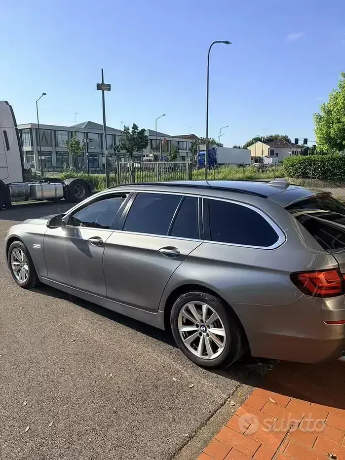 Usata BMW 520 Comfort Edition 184 CV (135 kW) 2014 Grigio Station wagon