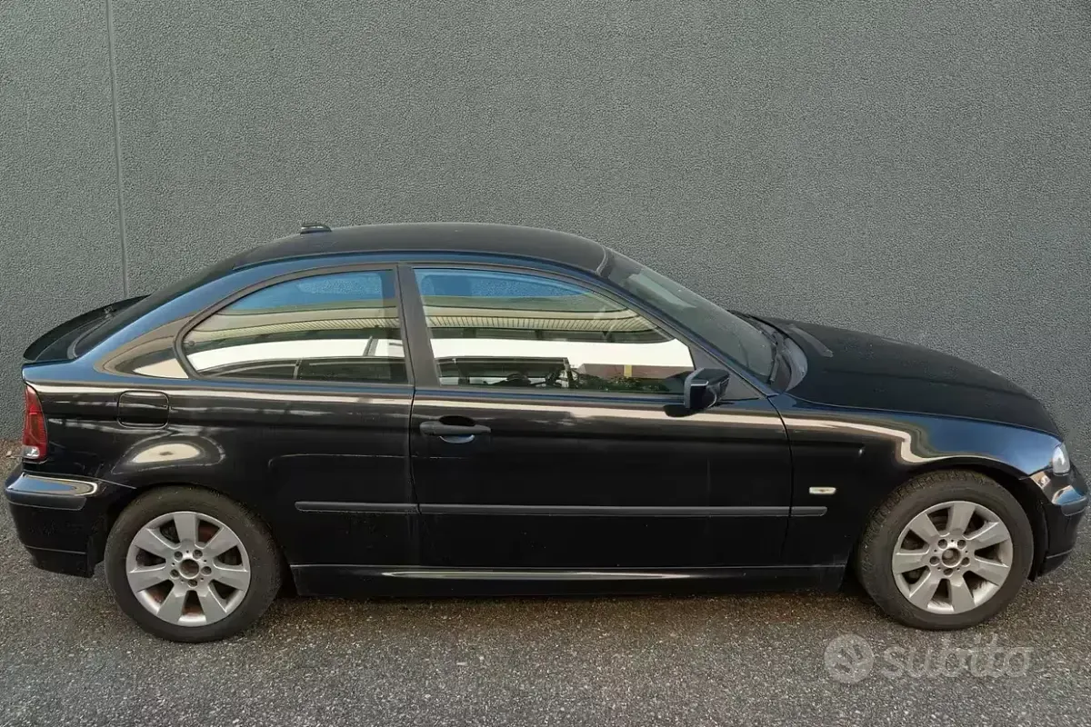 Usata BMW 318 2003 Nero Coupé