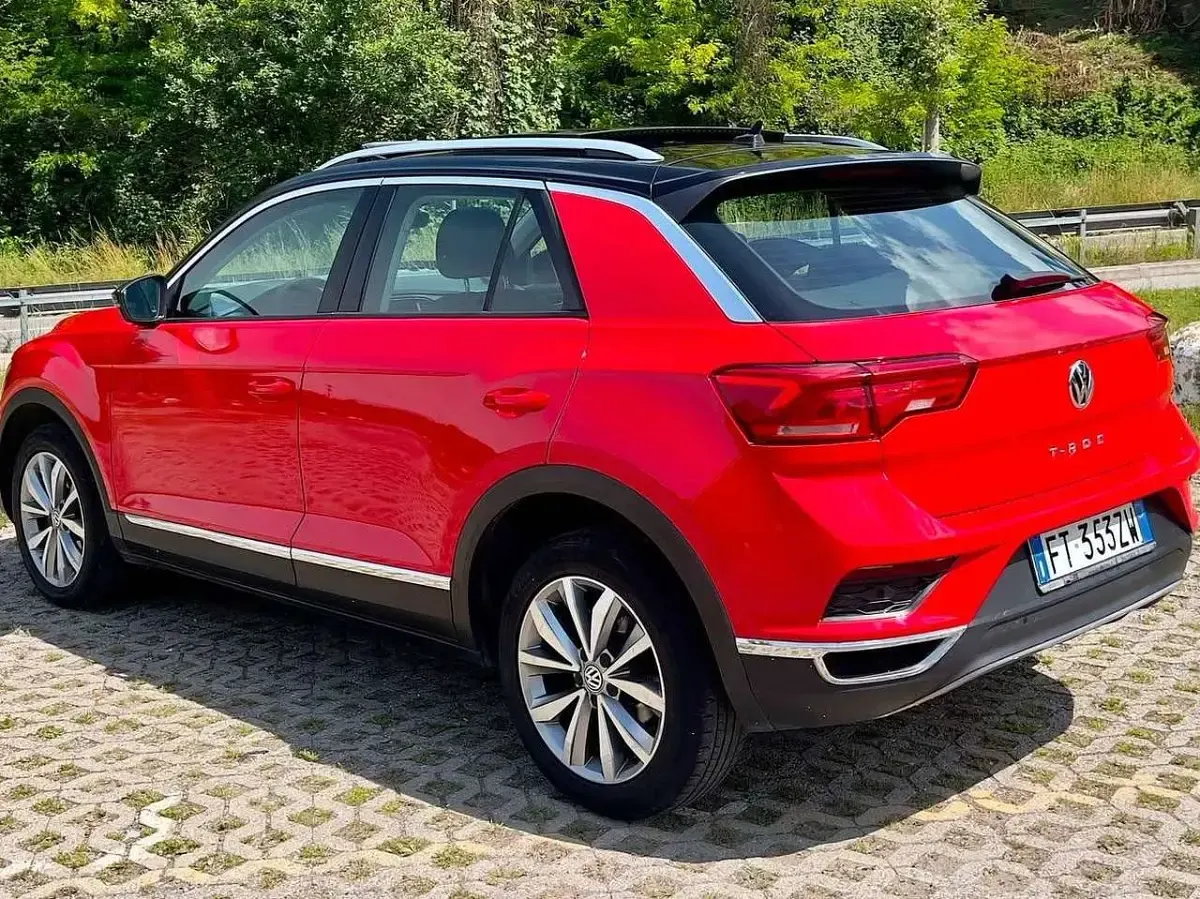 Usado VW T-Roc Advance 150 CV (110 kW) 2019 Rojo SUV
