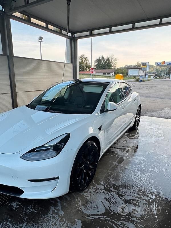 Usata Tesla Model 3 Performance 461 kW (627 CV) 2023 Bianco Berlina