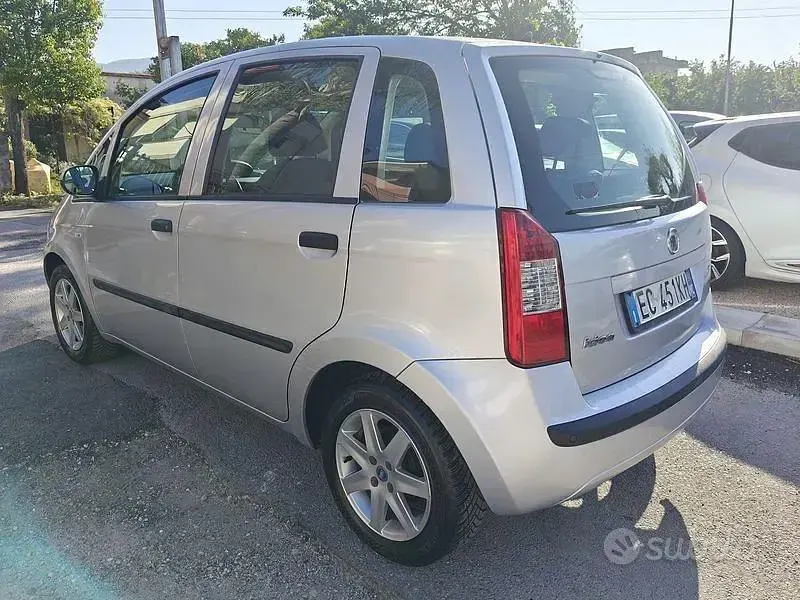 Usata Fiat Idea Dynamic 77 CV (56 kW) 2010 Grigio Monovolume