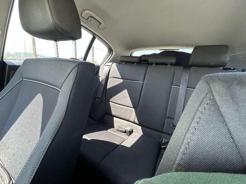 Usata BMW 118 143 CV (105 kW) 2010 Utilitaria