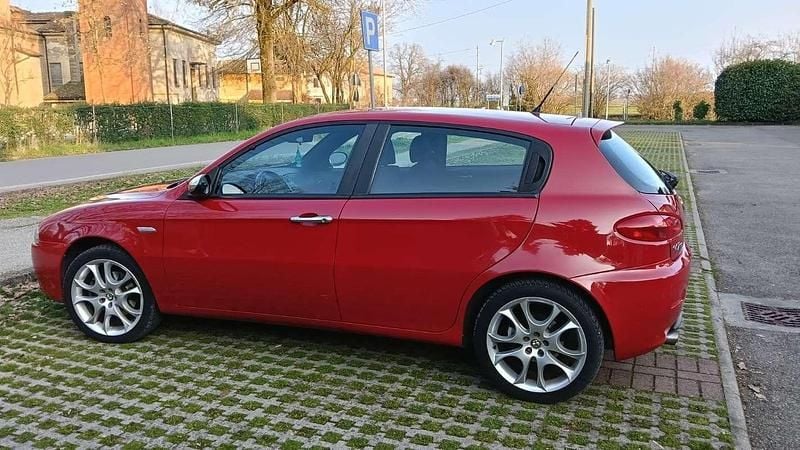 Usata Alfa Romeo 147 105 CV (77 kW) 2009 Utilitaria