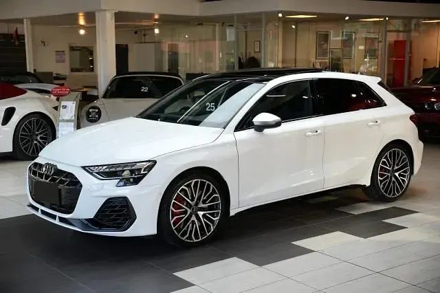 Usata Audi S3 Ambiente 333 CV (244 kW) 2025 Nero Berlina