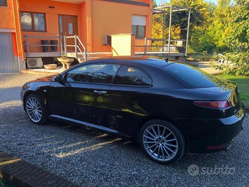 Usata Alfa Romeo GT 166 CV (122 kW) 2008 Coupé