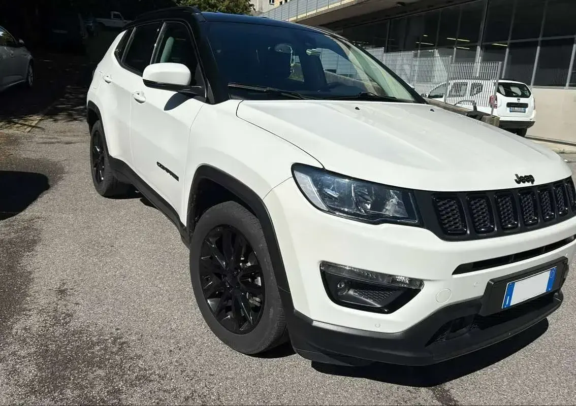 Usata Jeep Compass Night Eagle 150 CV (110 kW) 2021 Bianco SUV