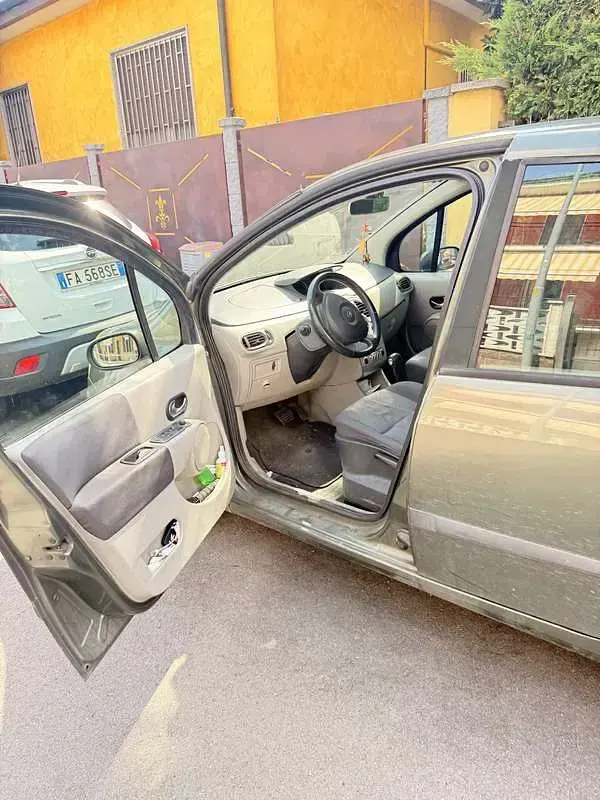 Usata Renault Modus Initiale 111 CV (81 kW) 2006 Monovolume