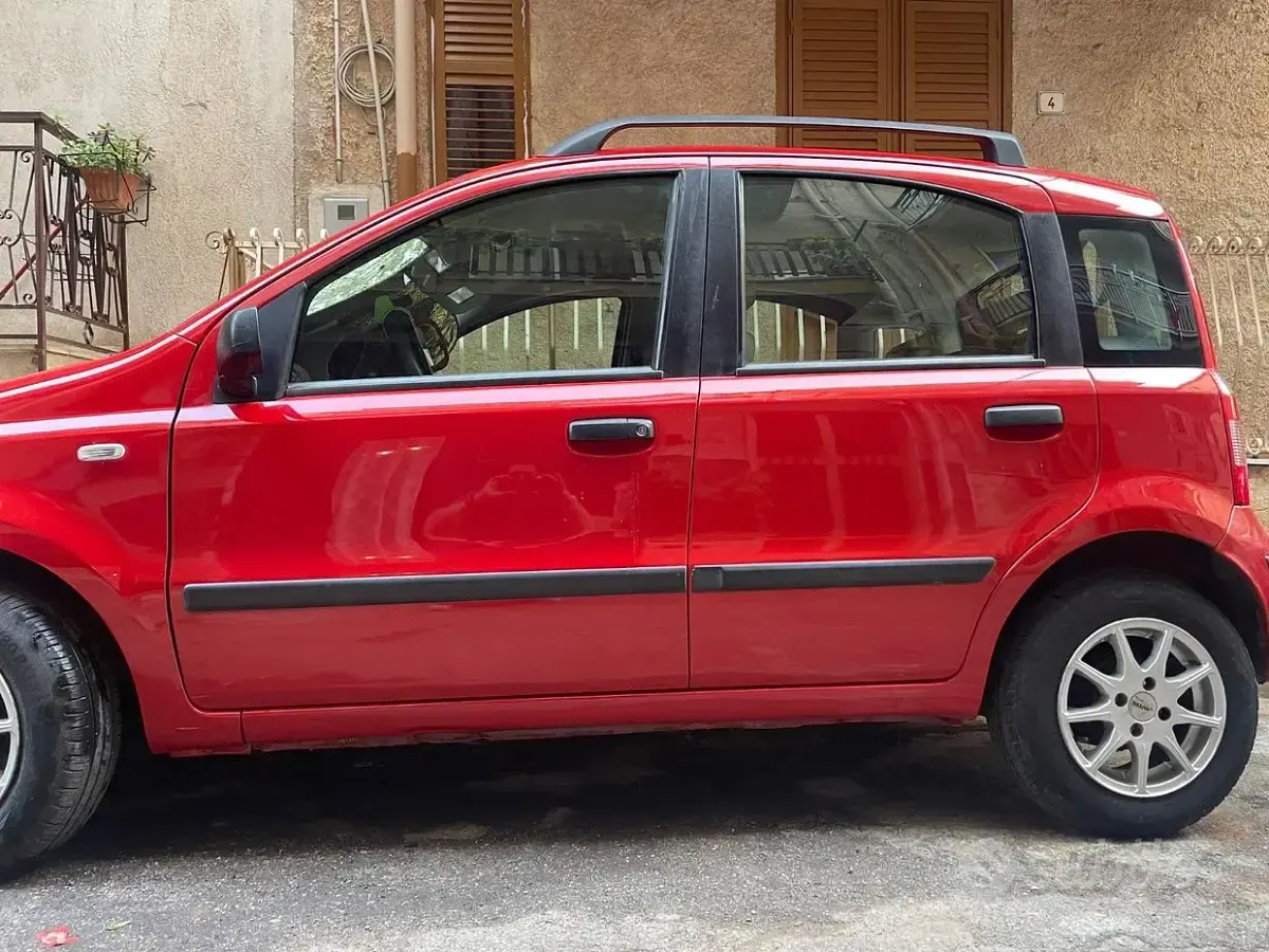 Usata Fiat Panda 75 CV (55 kW) 2007 Rosso Utilitaria