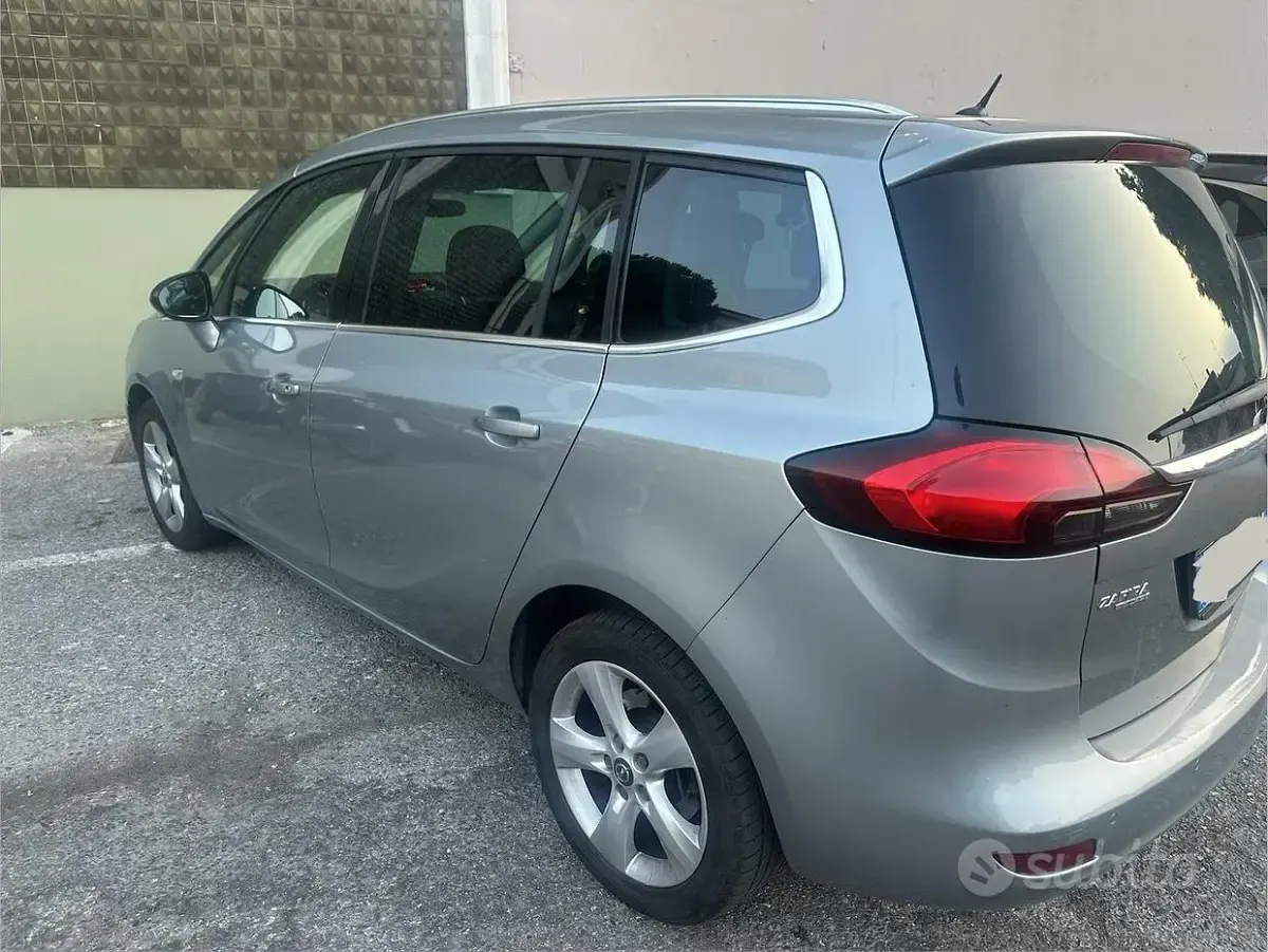 Usata Opel Zafira 150 CV (110 kW) 2014 Bluazzurro Monovolume