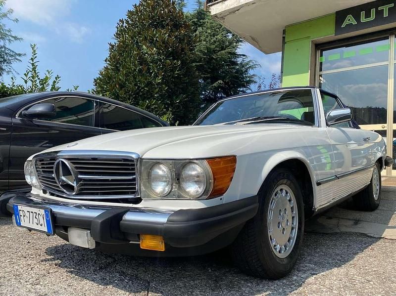 Usata Mercedes SL380 218 CV (160 kW) 1984 Bianco Cabrio