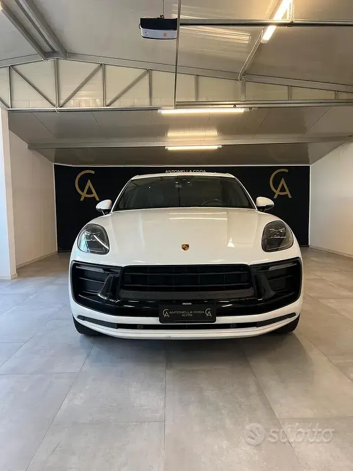 Usata Porsche Macan 265 CV (194 kW) 2023 Bianco SUV