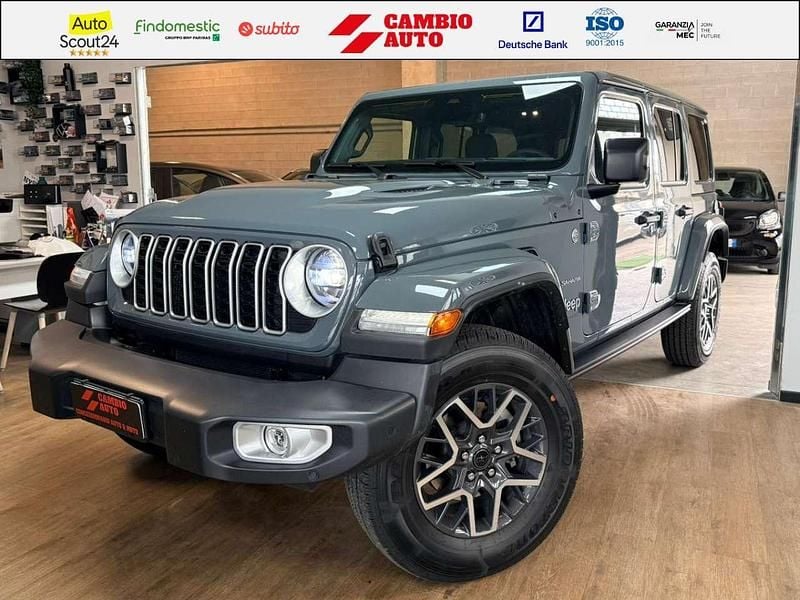 Usata Jeep Wrangler Sahara 272 CV (200 kW) 2025 Grigio SUV