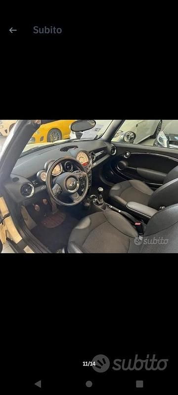Usata Mini Cooper Cabriolet 2011 Bianco Cabrio