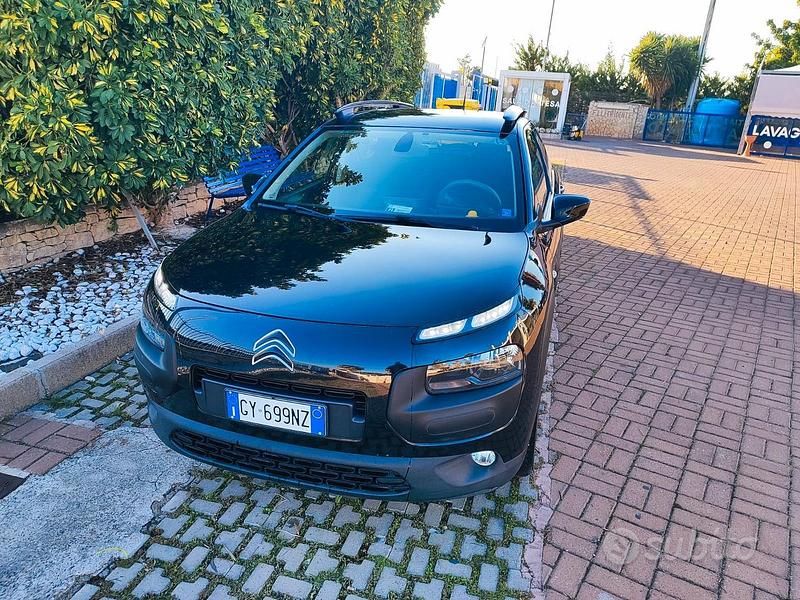 Usata Citroën C4 Cactus 92 CV (67 kW) 2016 Nero Utilitaria