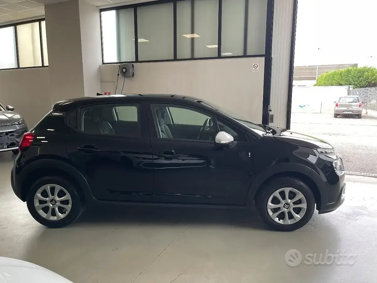 Usata Citroën C3 PureTech 83 CV (61 kW) 2024 Nero Berlina