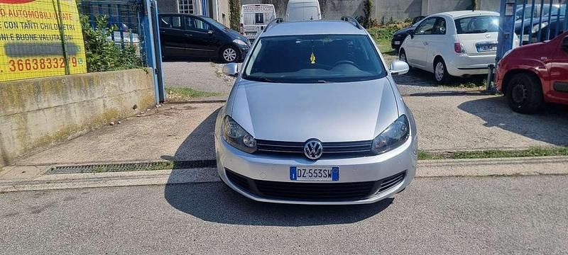 Argento Usata 2009 VW Golf VI Station wagon | 6800 € (Buon prezzo) - Immagine 1/4