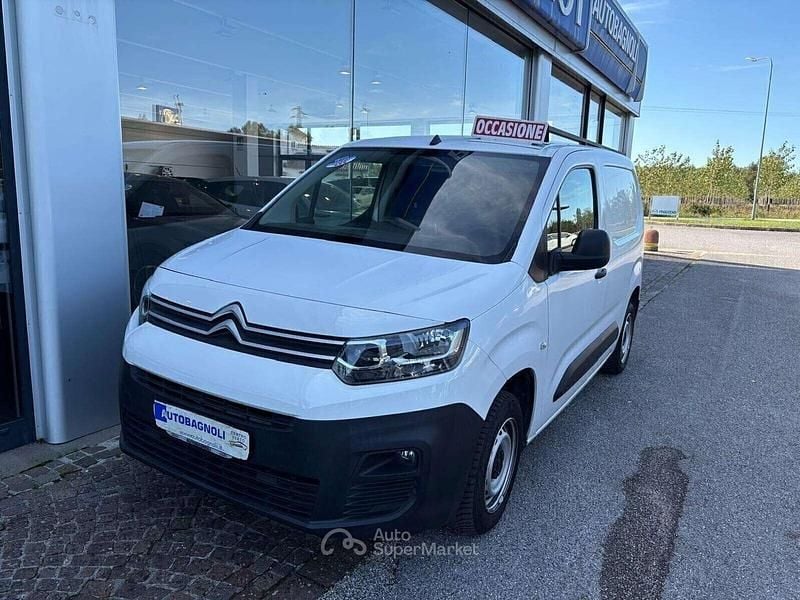 Usata Citroën Berlingo 102 CV (75 kW) 2021 Bianco Monovolume