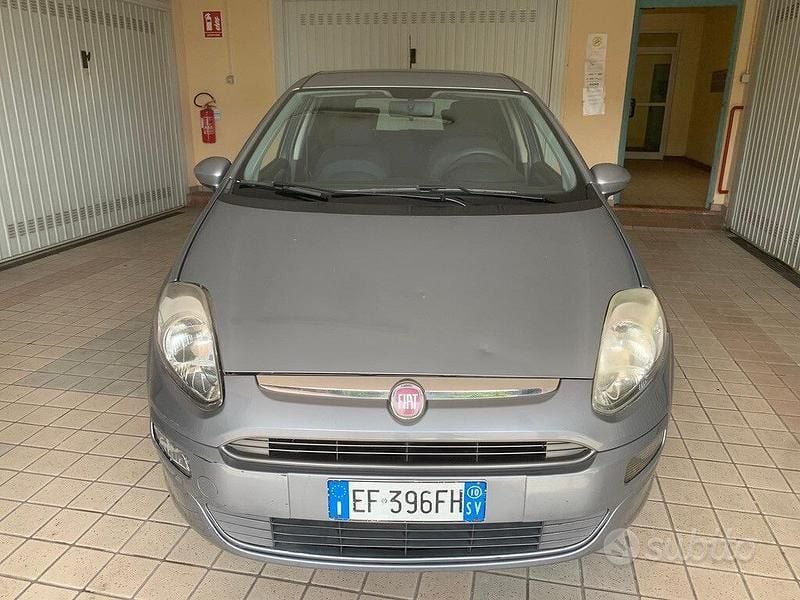 Usata Fiat Punto Evo 65 CV (47 kW) 2010 Grigio Utilitaria