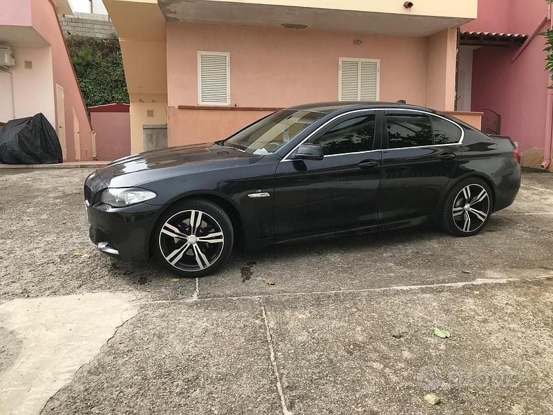 Usata BMW 520 M Sport 184 CV (135 kW) 2012 Nero Berlina