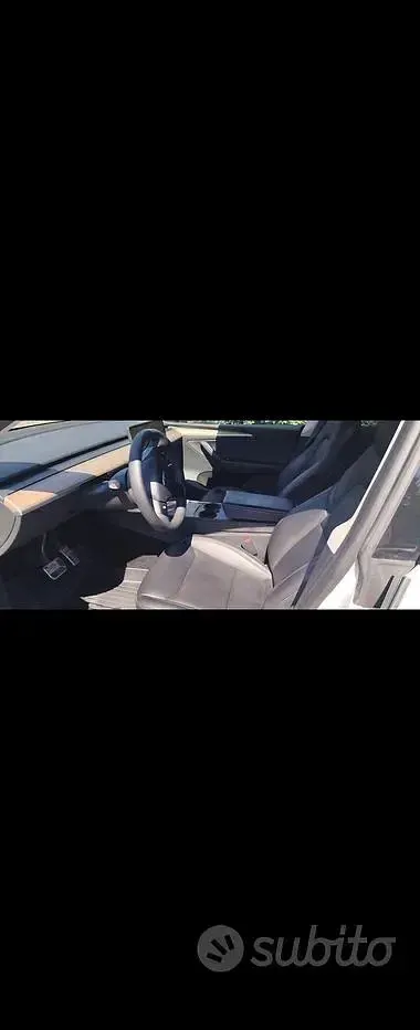 Usata Tesla Model Y 250 kW (340 CV) 2023 Bianco SUV