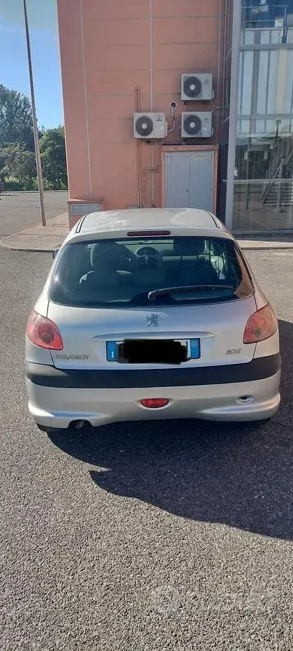 Usata Peugeot 206 60 CV (44 kW) 2004 Grigio Berlina