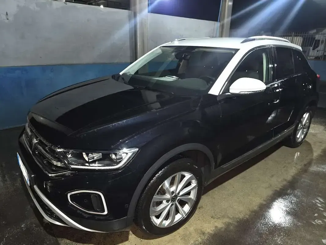 Usata VW T-Roc Style 150 CV (110 kW) 2023 SUV