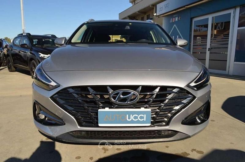 Usata Hyundai i30 Prime 120 CV (88 kW) 2023 Argento Station wagon