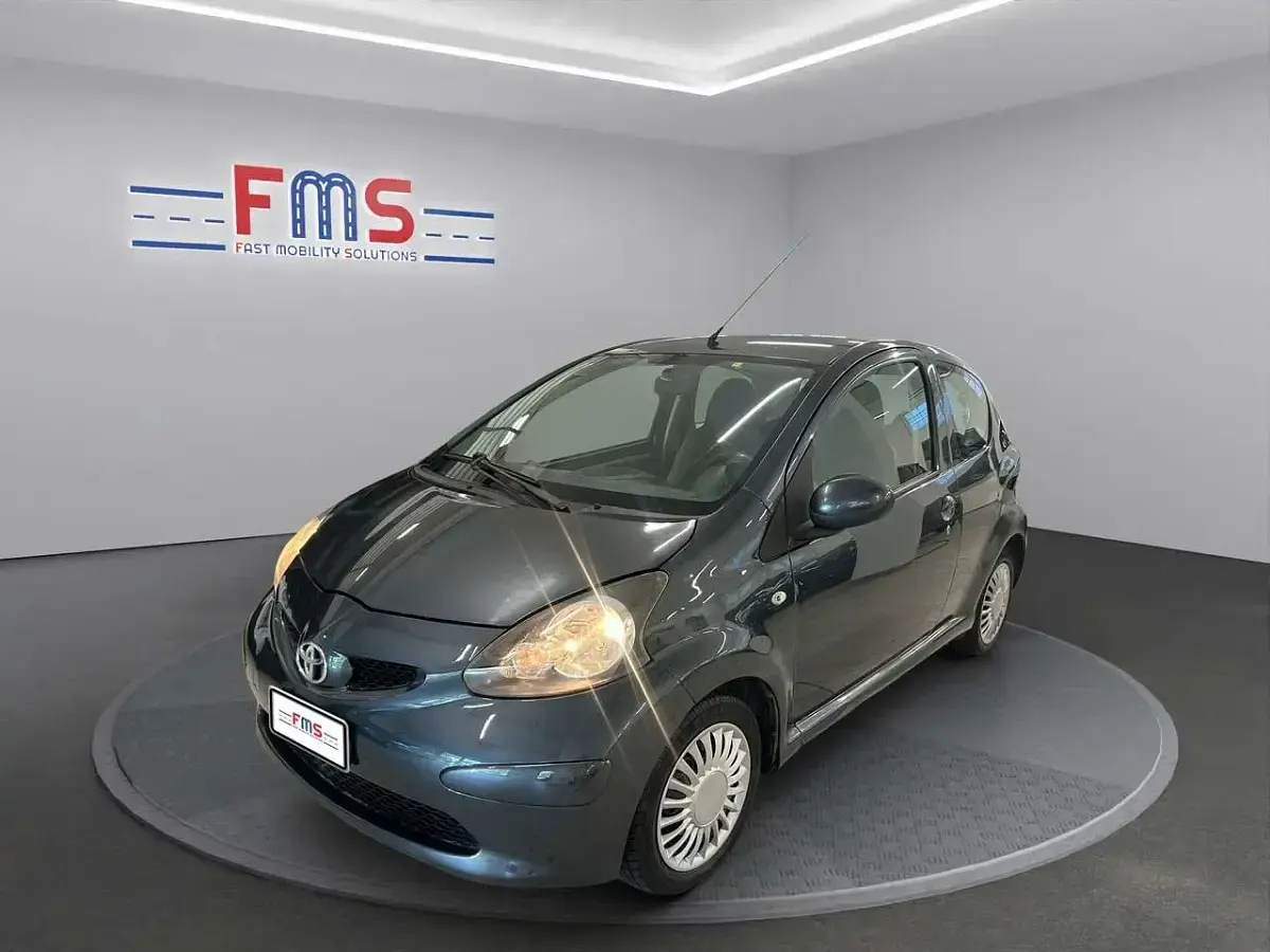 Usata Toyota Aygo 68 CV (50 kW) 2006 Utilitaria