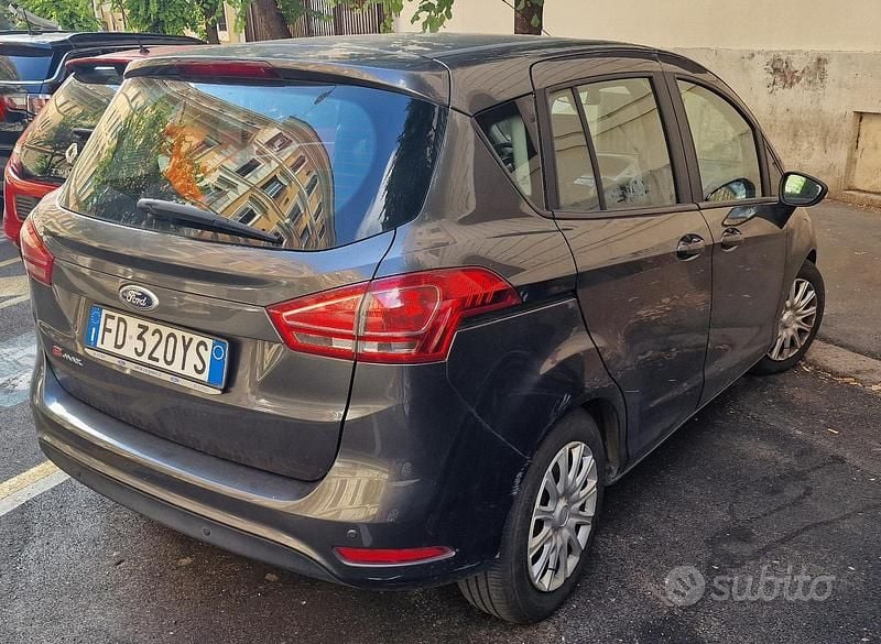 Usata Ford B-MAX 75 CV (55 kW) 2016 Grigio Monovolume
