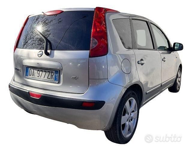 Usata Nissan Note Tekna 86 CV (63 kW) 2006 Grigio Monovolume