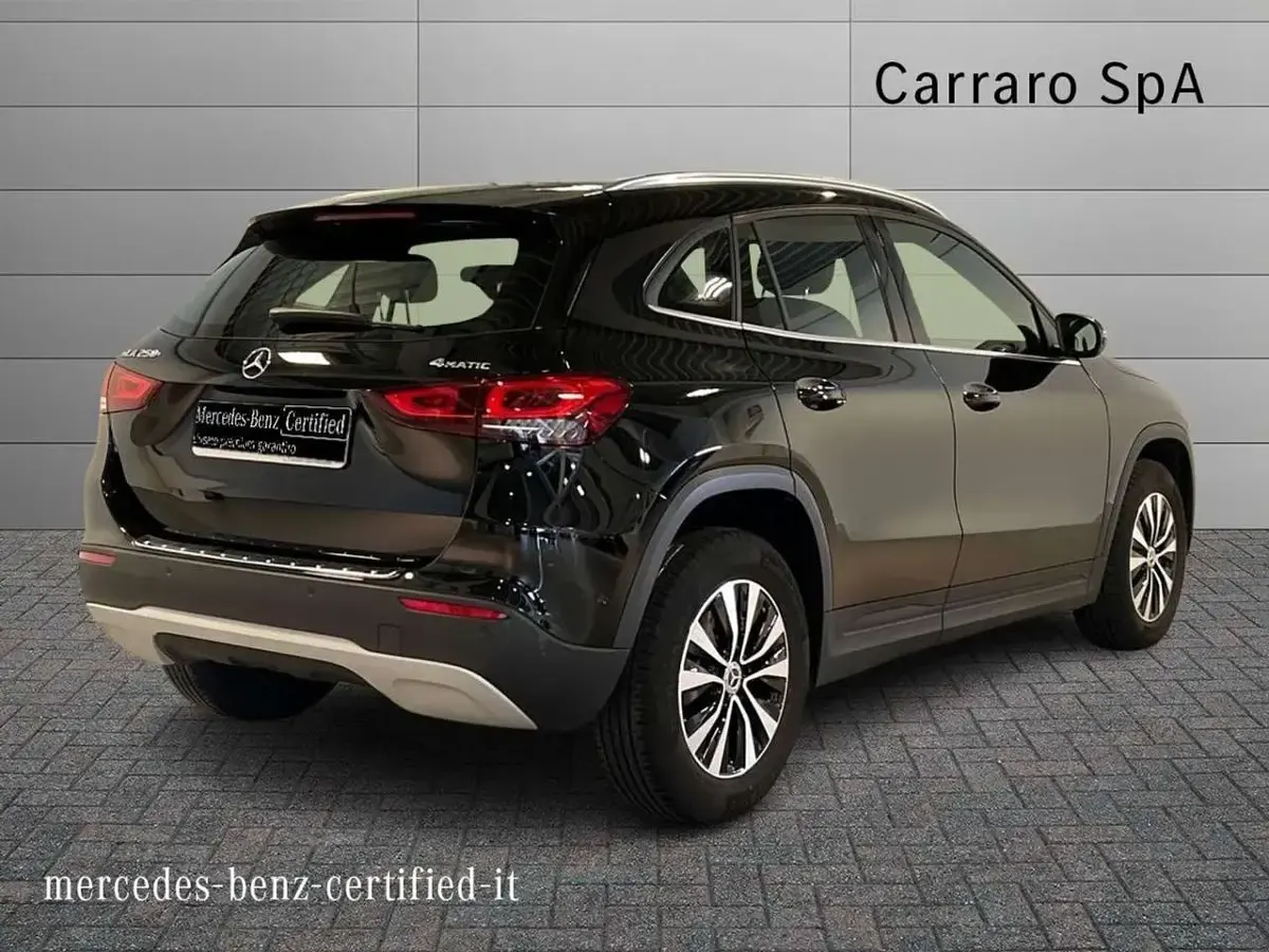 Usata Mercedes GLA250 224 CV (164 kW) 2022 Nero SUV