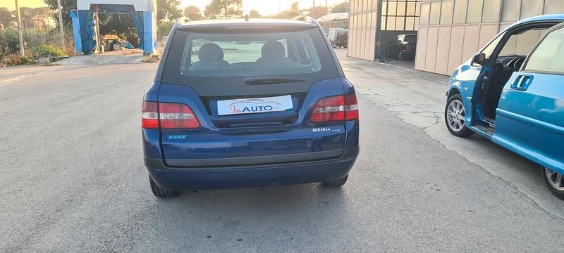 Usata Fiat Stilo Wagon 120 CV (88 kW) 2005 Blu Station wagon