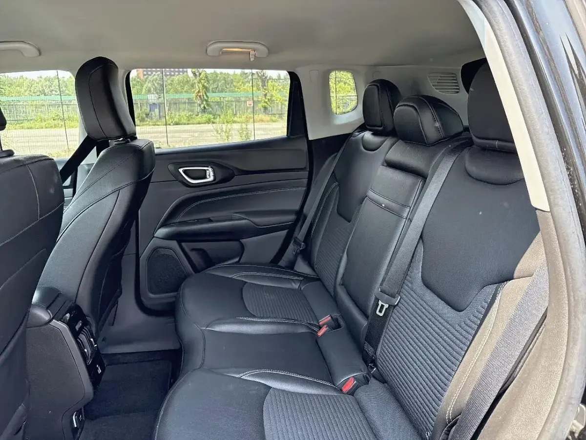 Usata Jeep Compass Limited 131 CV (96 kW) 2022 Grigio SUV