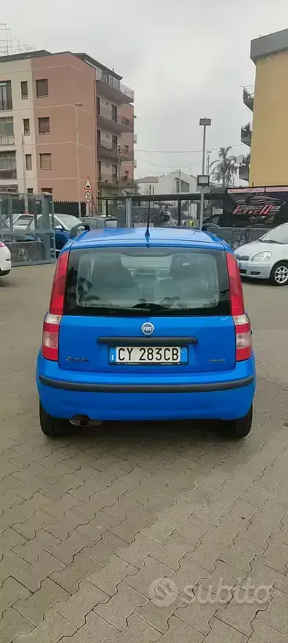 Usata Fiat Panda Emotion 69 CV (50 kW) 2006 Blu Utilitaria