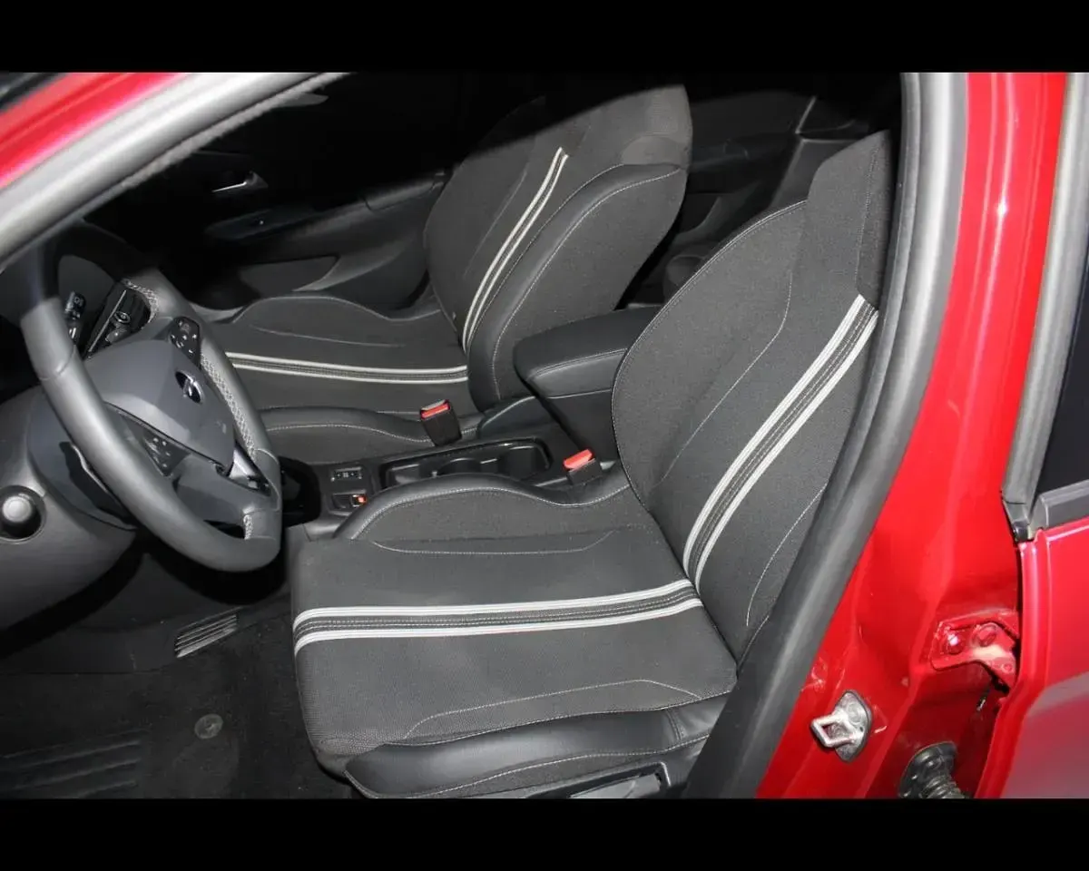 Usata Opel Corsa 100 CV (73 kW) 2025 Grigio Utilitaria