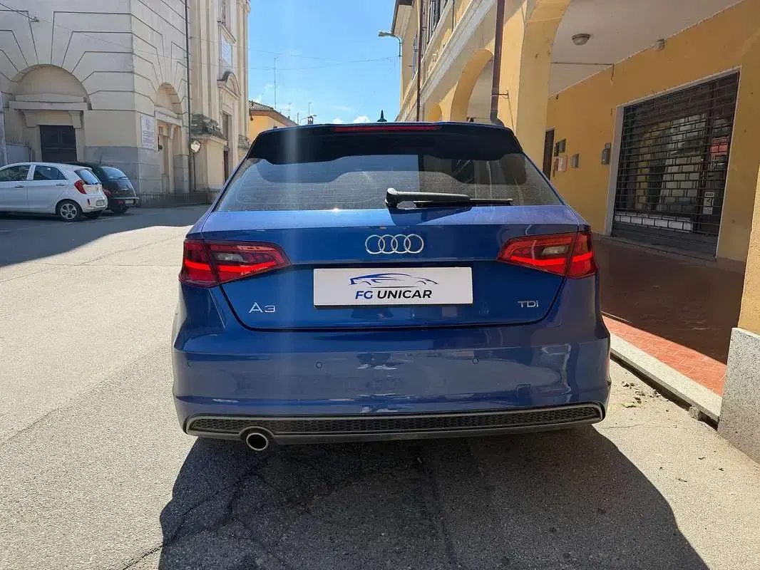 Usata Audi A3 Ambition 110 CV (80 kW) 2016 Blu/azzurro Berlina