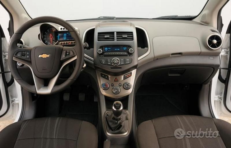 Usata Chevrolet Aveo 2011 Bianco Berlina