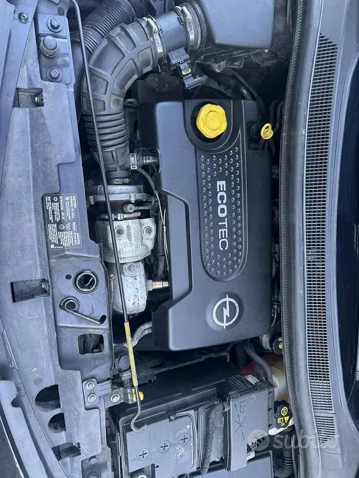 Usata Opel Meriva 95 CV (69 kW) 2011 Nero Monovolume
