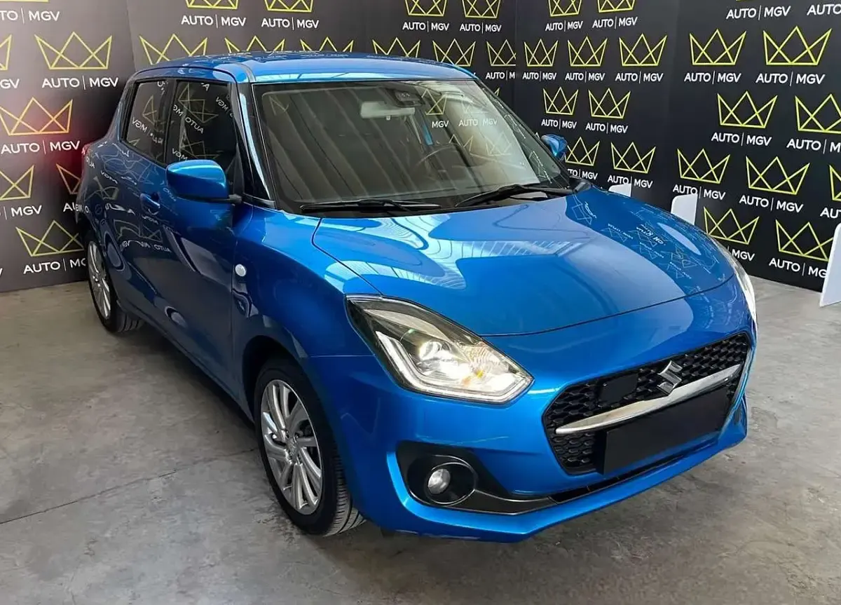 Usata Suzuki Swift Cool 83 CV (61 kW) 2021 Blu/azzurro Utilitaria