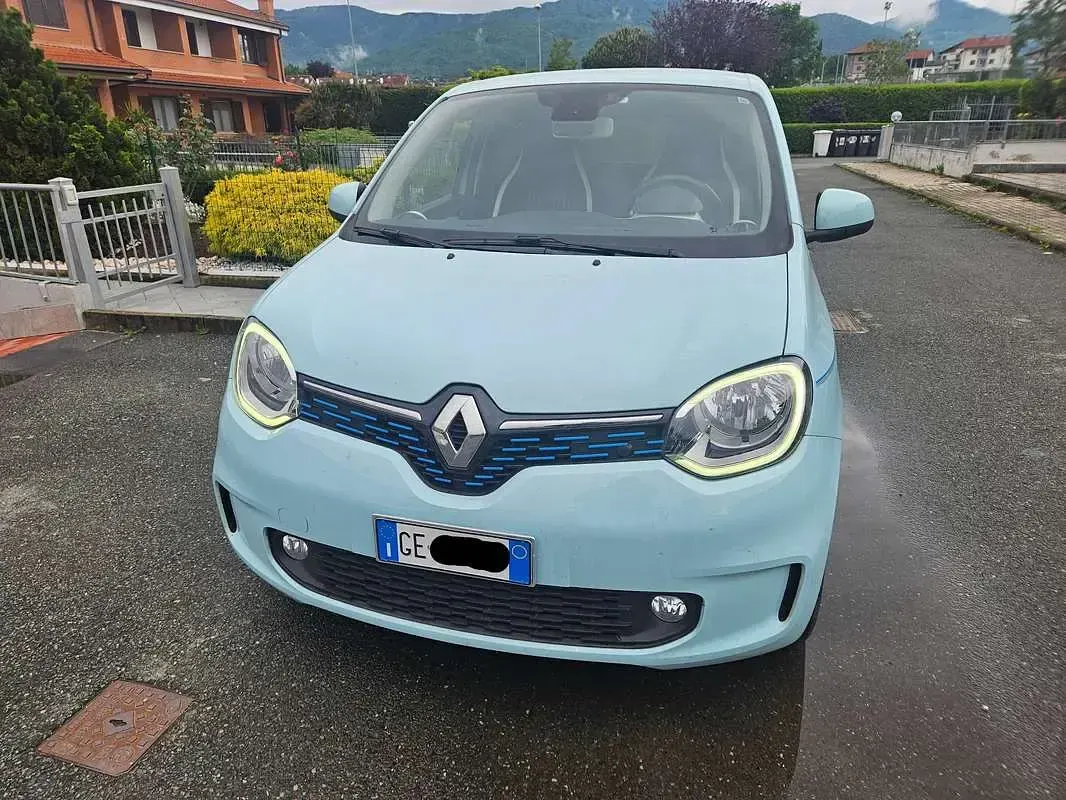 Usata Renault Twingo Intens 30 kW (42 CV) 2021 Blu/azzurro Utilitaria