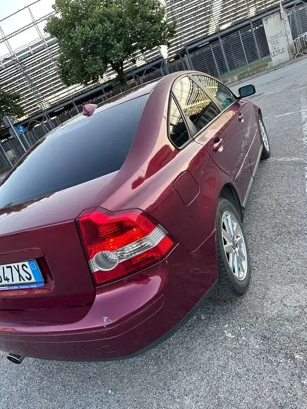 Usata Volvo S40 Kinetic 125 CV (91 kW) 2005 Rosso Berlina