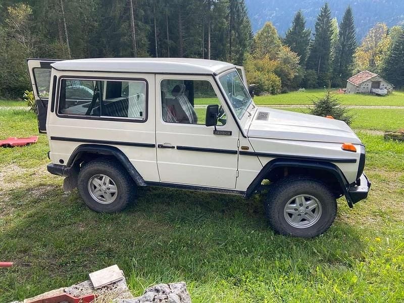 Bianco Usata 1988 Mercedes G230 SUV | 18.000 € - Immagine 1/4