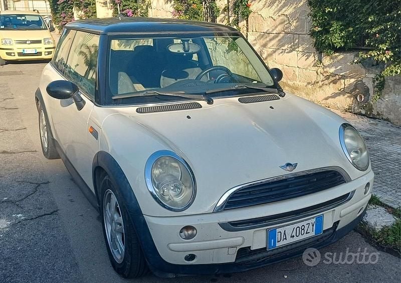 Bianco Usata 2006 Mini One D Due volumi | 2500 € (Super prezzo) - Immagine 1/4