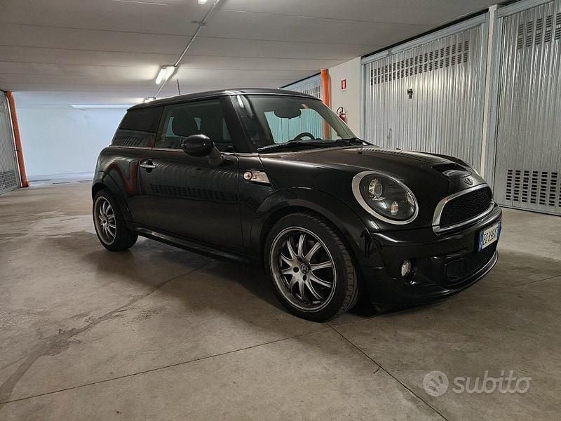 Usata Mini Cooper S 184 CV (135 kW) 2012 Nero Utilitaria