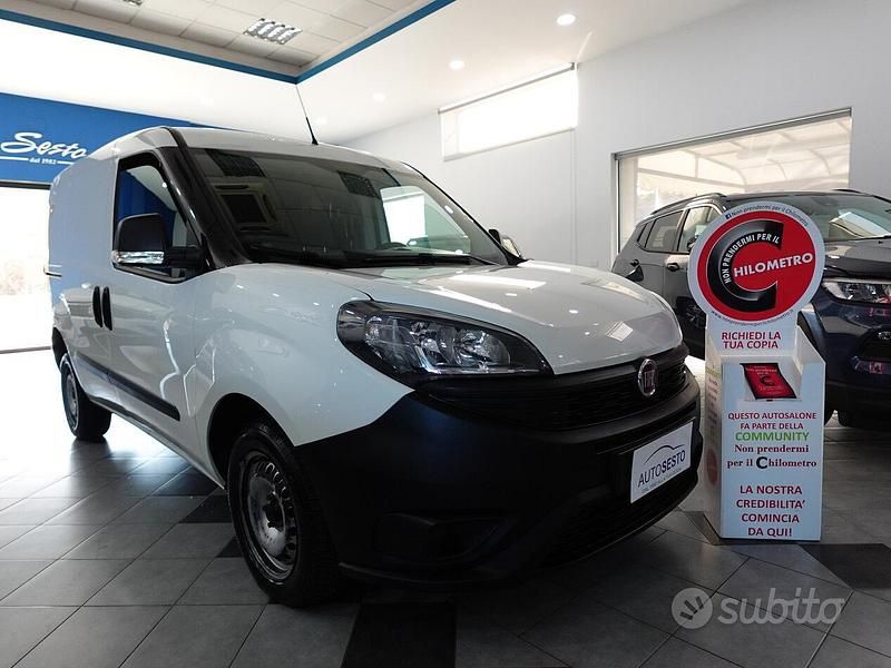 Usata Fiat Doblò Business 90 CV (66 kW) 2021 Bianco Monovolume
