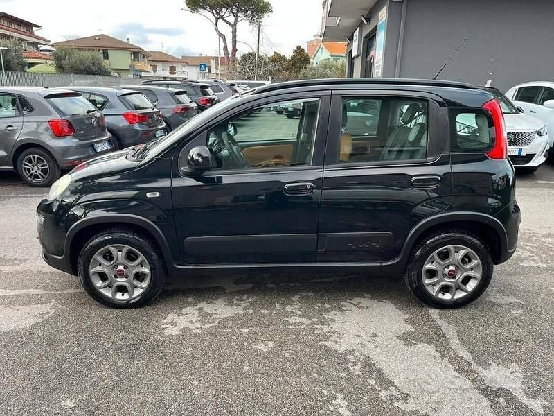 Usata Fiat Panda 4x4 75 CV (55 kW) 2014 Nero Utilitaria